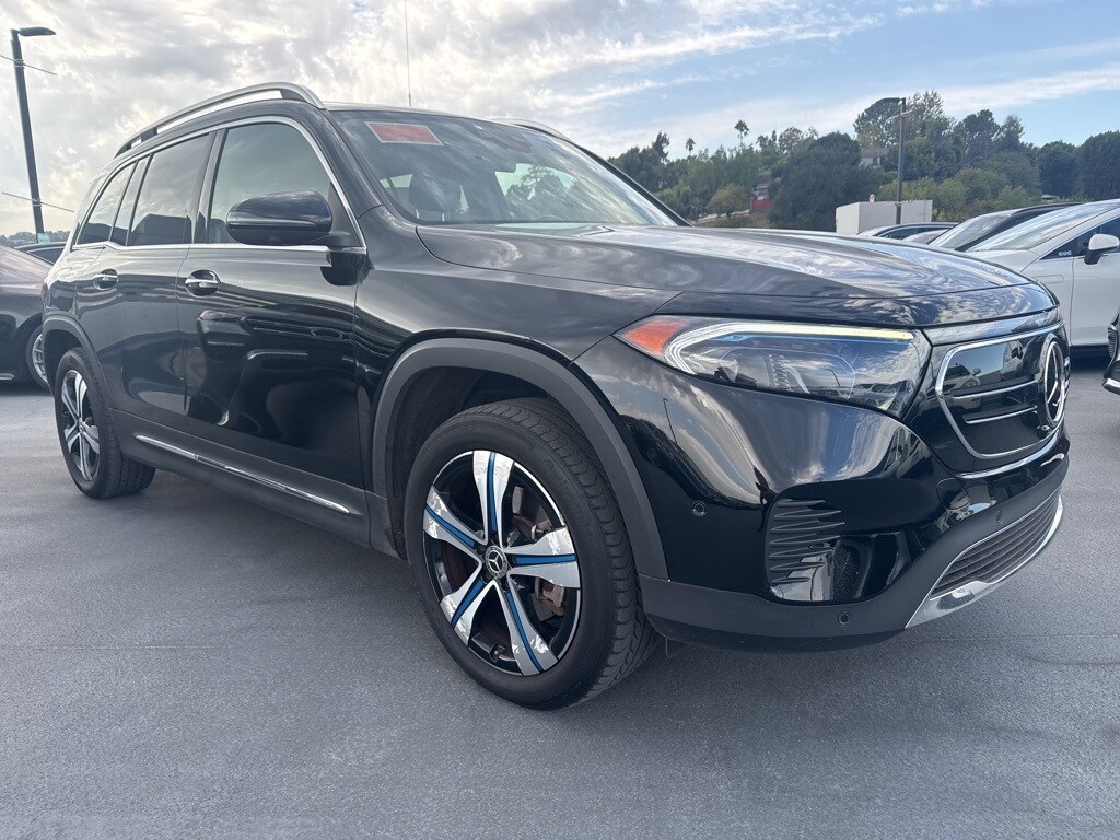 2023 Mercedes Benz EQB 250+ photo 3