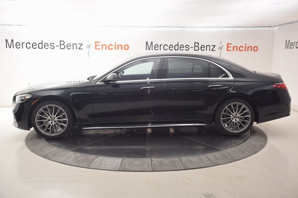 2026 Mercedes Benz S 580 4MATIC photo 3