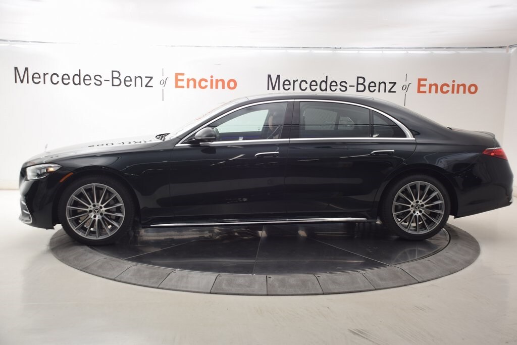 2026 Mercedes Benz S 580 4MATIC photo 2
