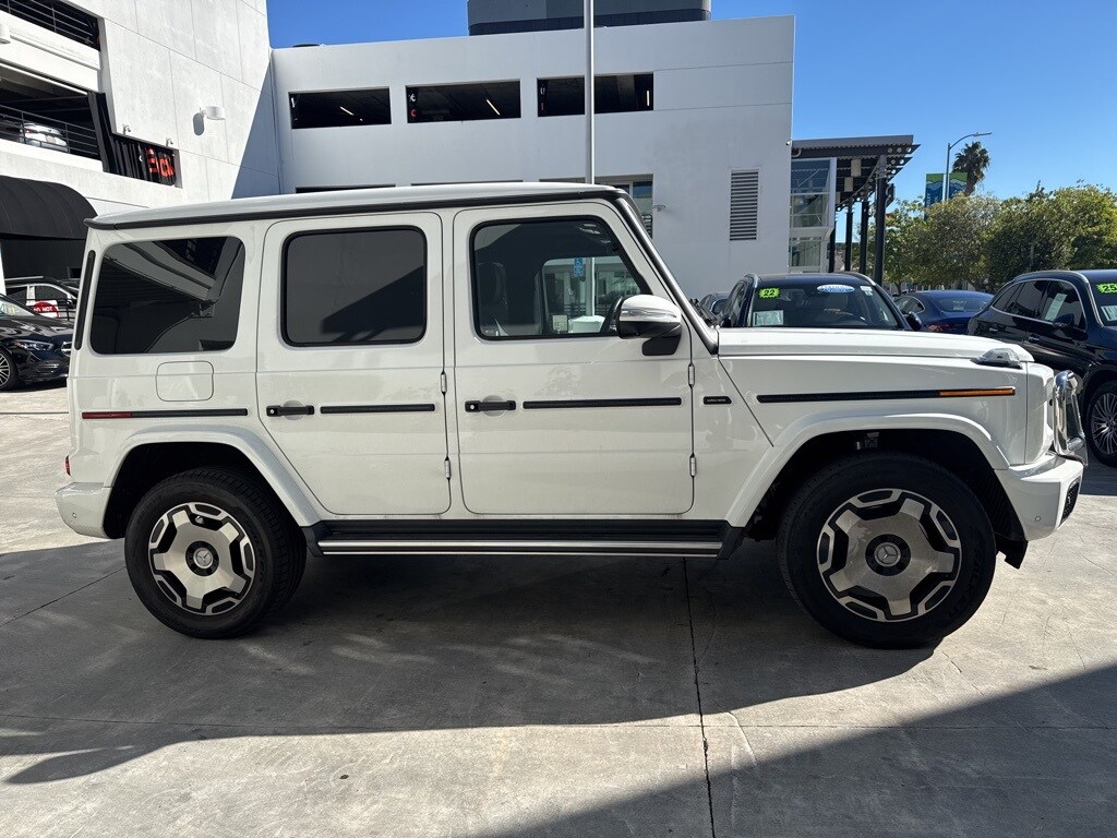 2025 Mercedes Benz G 550 photo 4