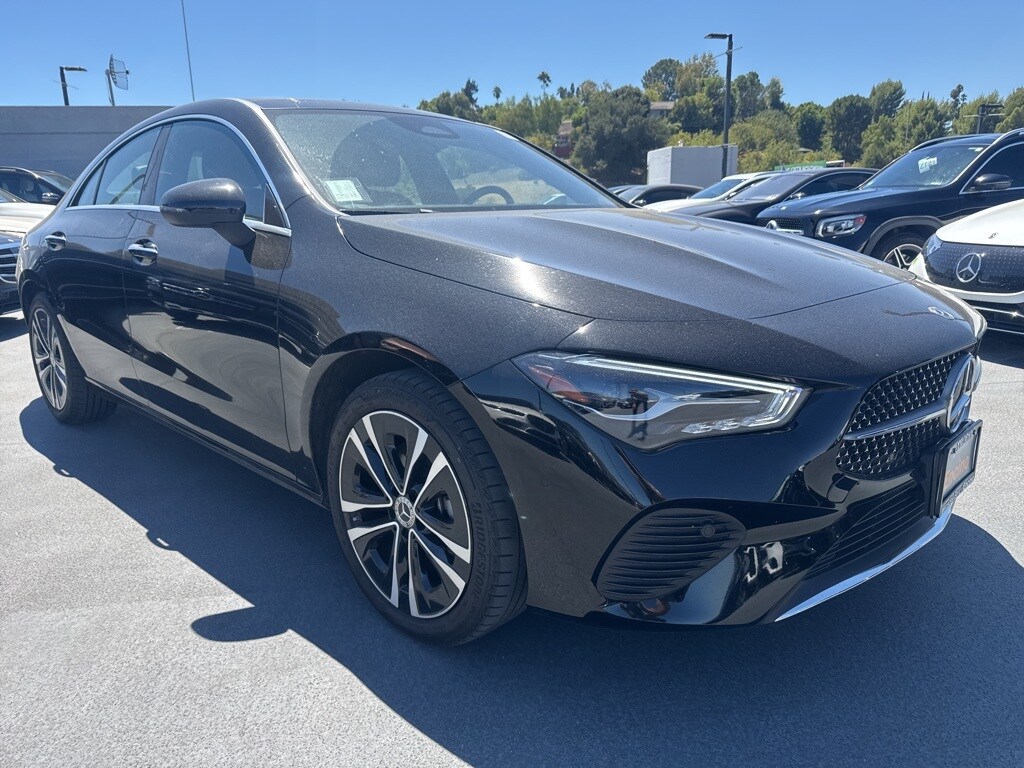 2025 Mercedes Benz CLA 250 photo 3