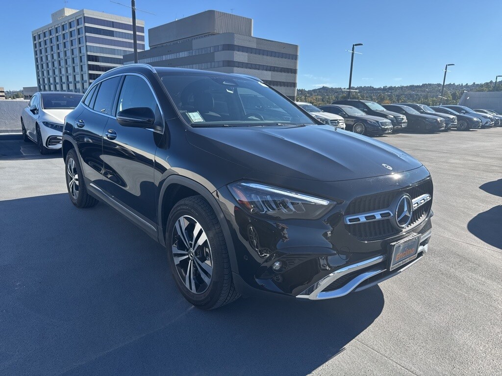 2025 Mercedes Benz GLA 250 photo 3