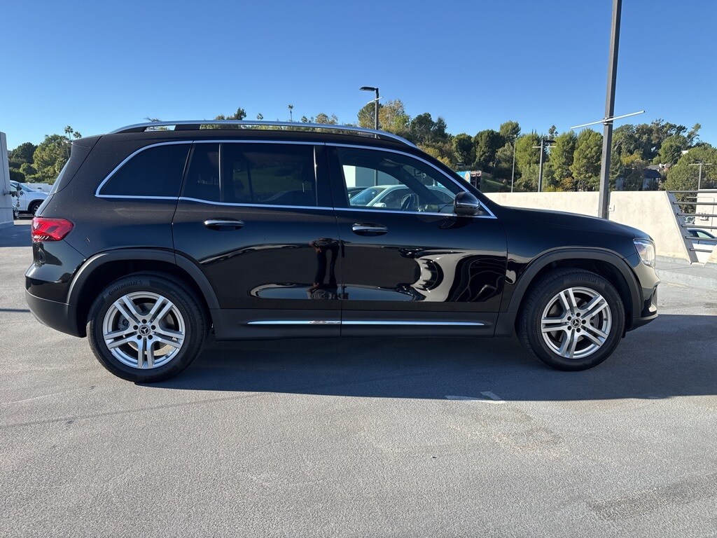 2022 Mercedes Benz GLB 250 photo 4