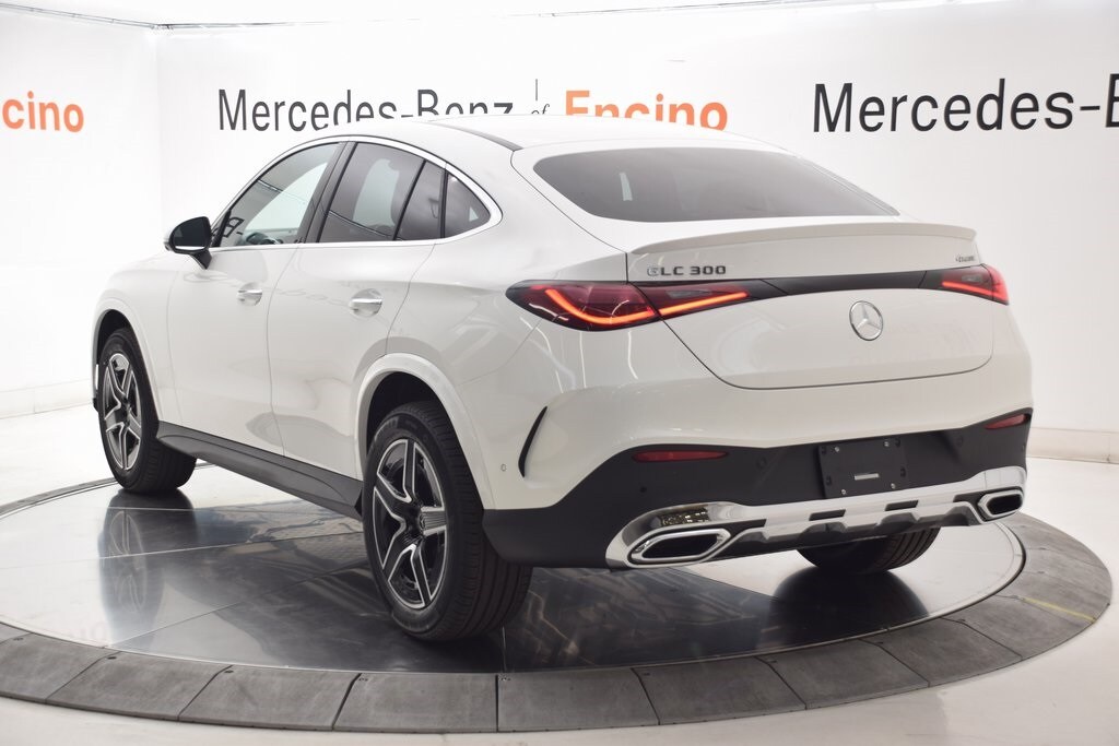 2025 Mercedes Benz GLC 300 4MATIC photo 4