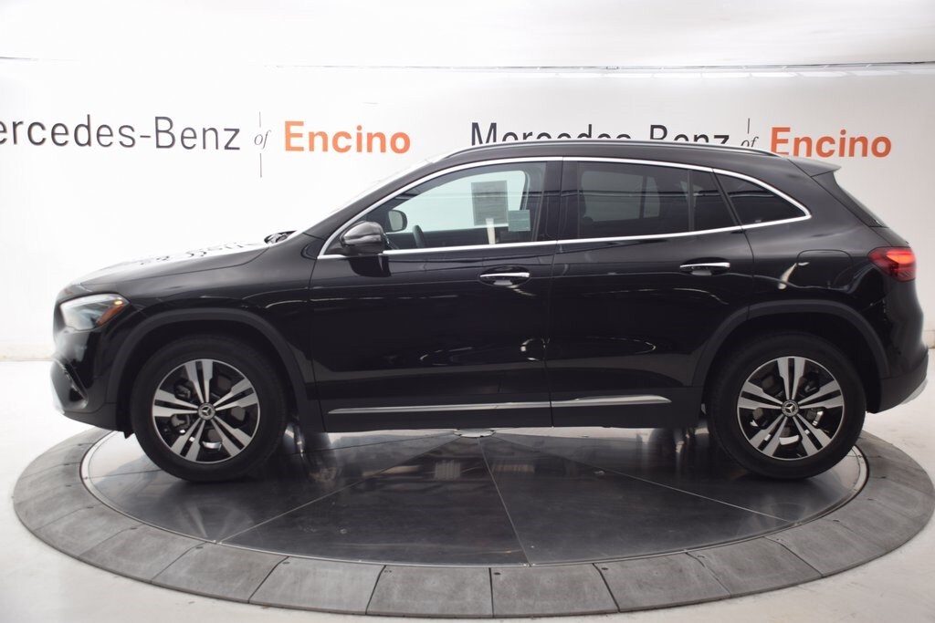 2025 Mercedes Benz GLA 250 photo 2