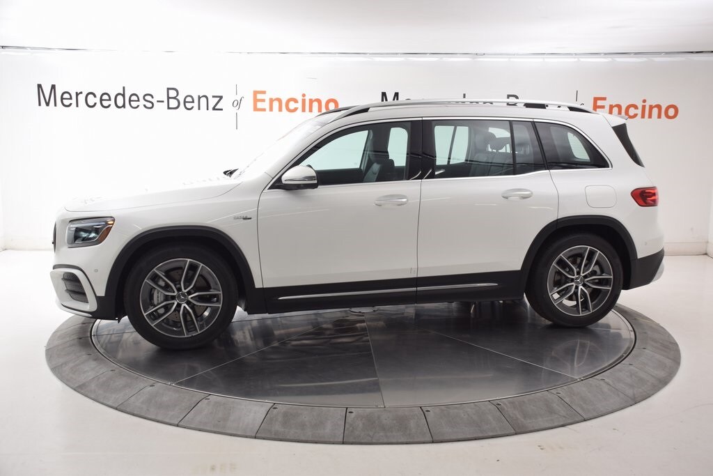 2025 Mercedes Benz GLB AMG 35 photo 3