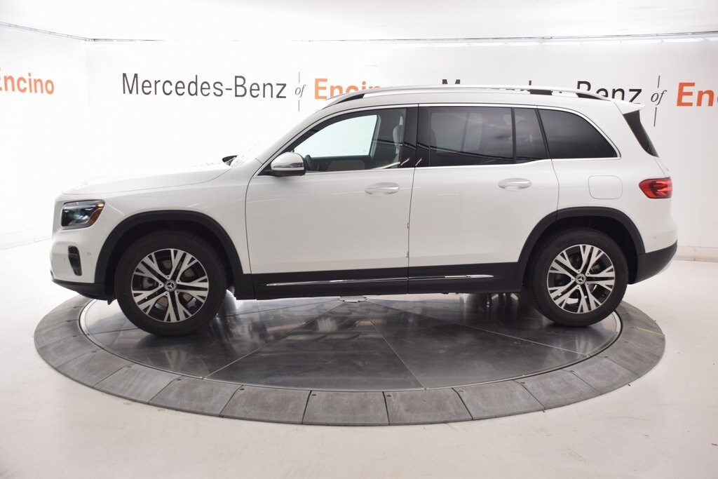 2025 Mercedes Benz GLB 250 photo 3