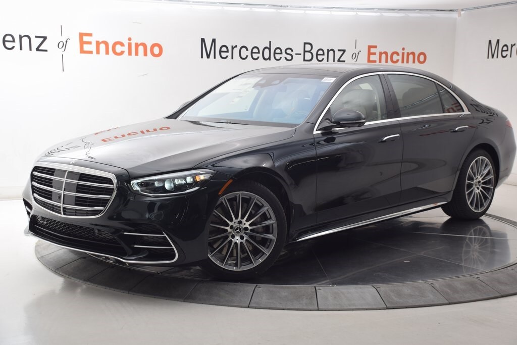 2026 Mercedes Benz S 580 4MATIC photo 2