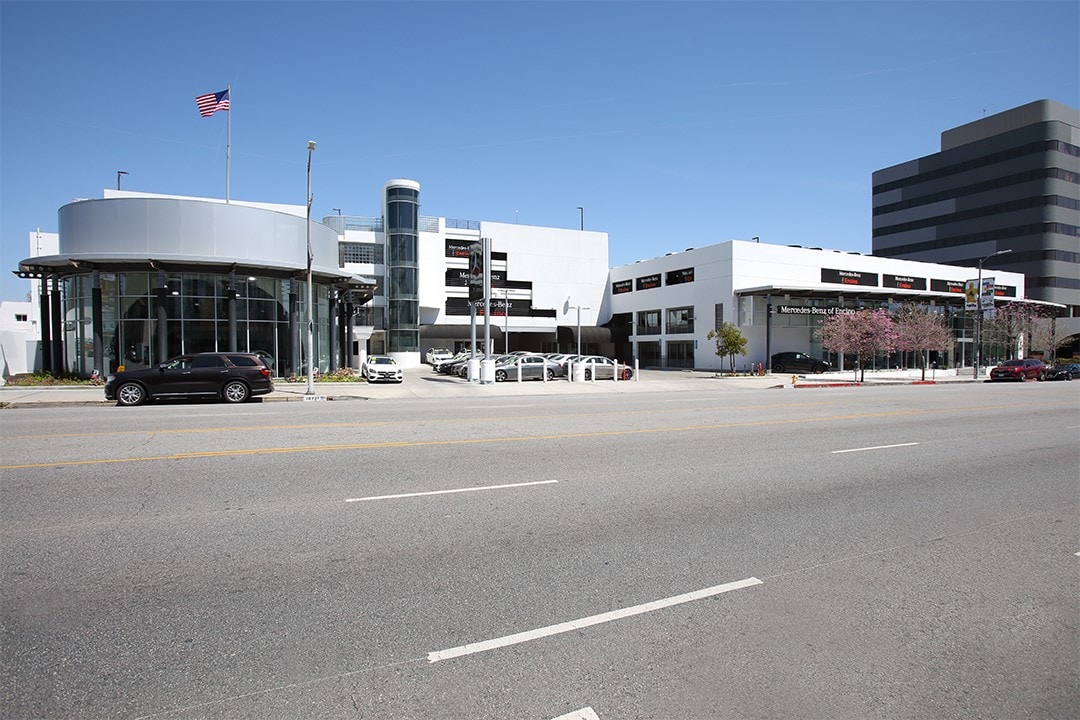 Mercedes-Benz Parts Center in Los Angeles