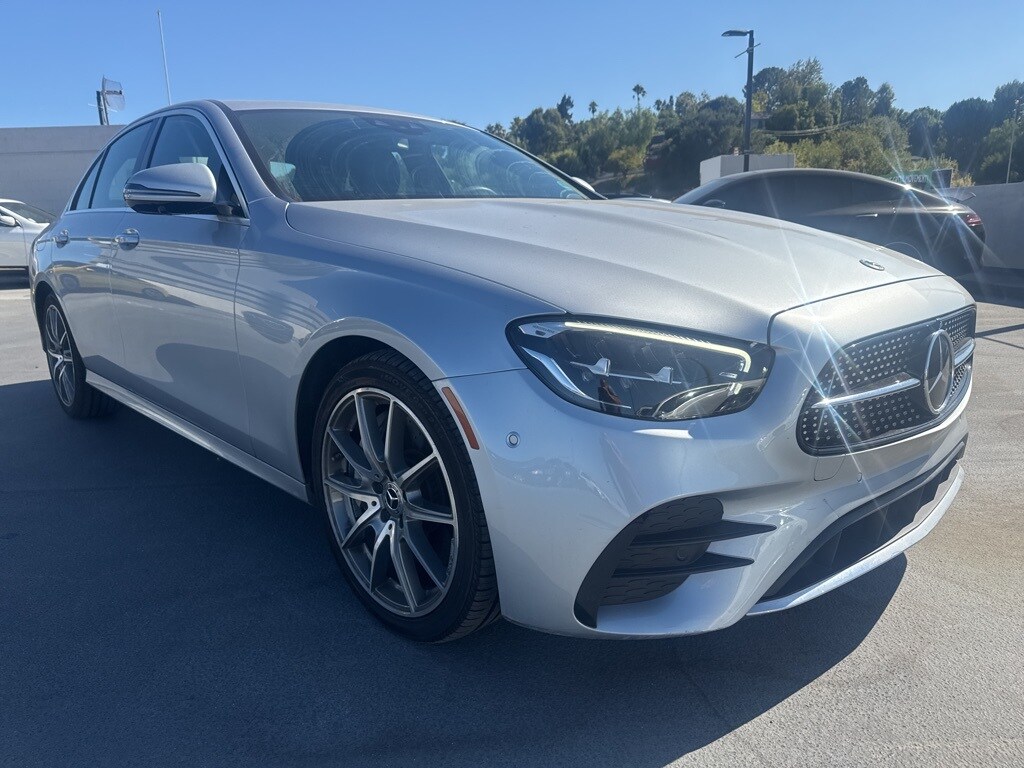 2022 Mercedes Benz E 350 photo 3