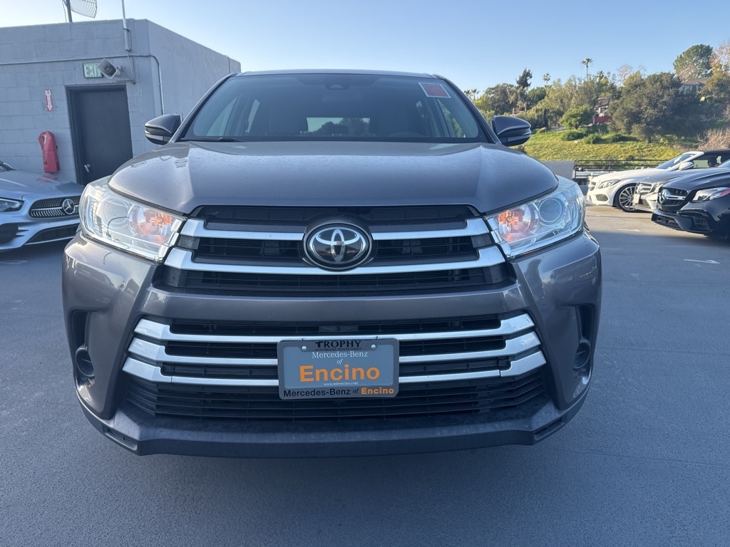 Used 2019 Toyota Highlander LE V6 SUV