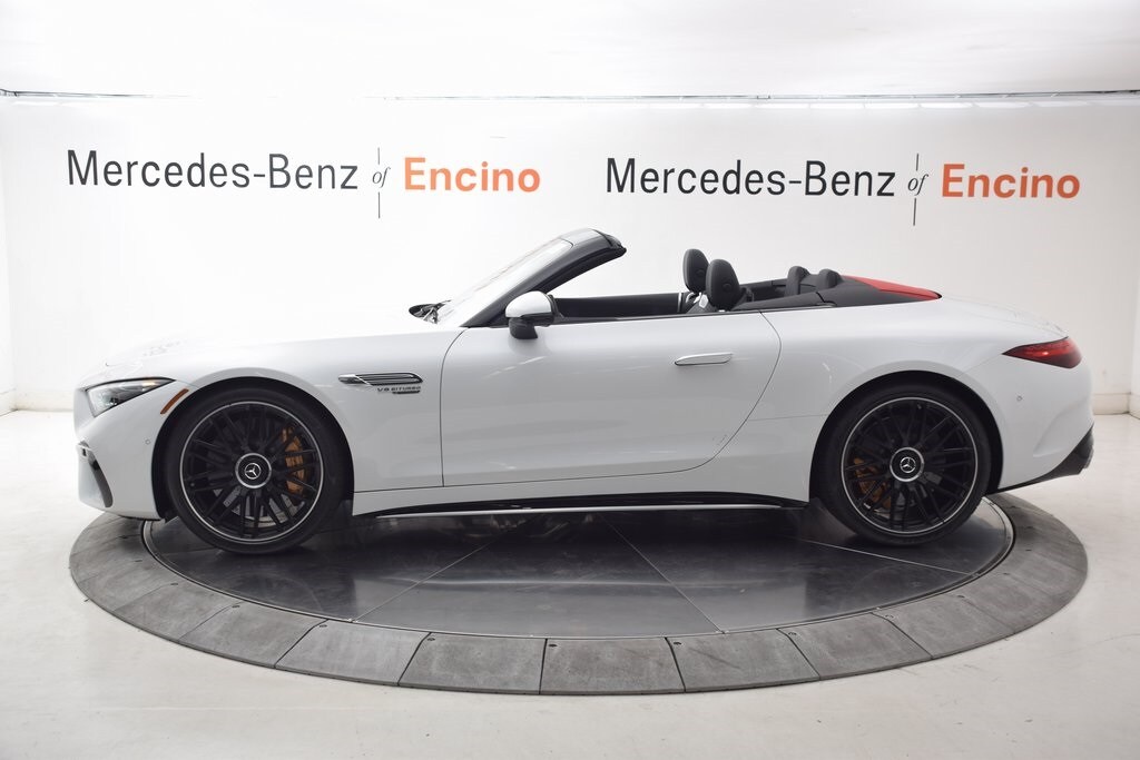 2025 Mercedes Benz SL AMG 63 photo 3