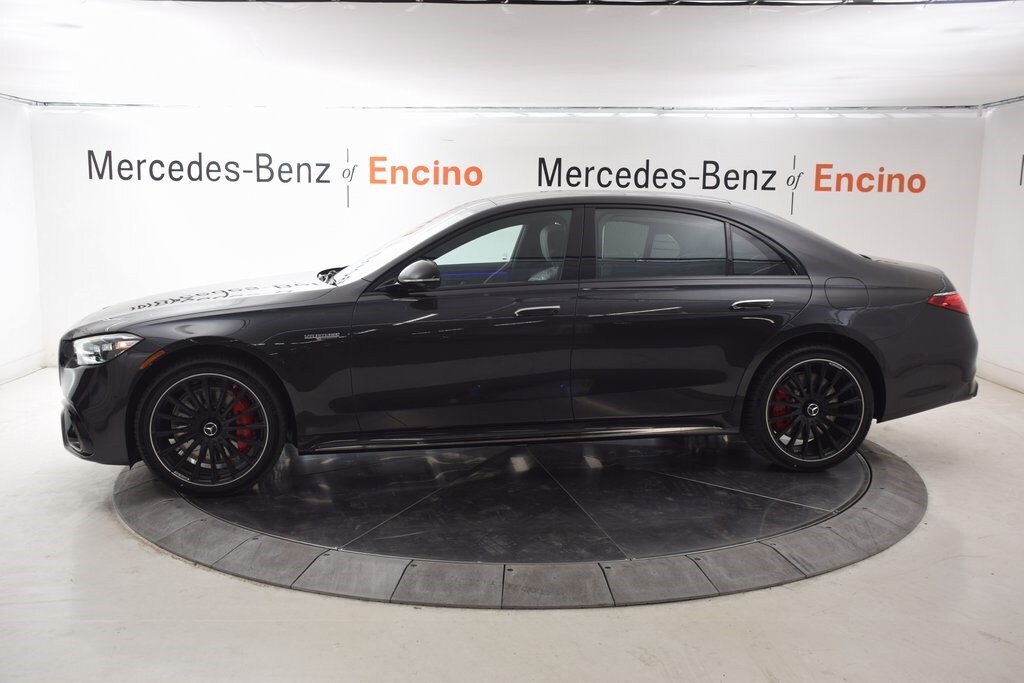 2025 Mercedes Benz S 63 e AMG photo 3