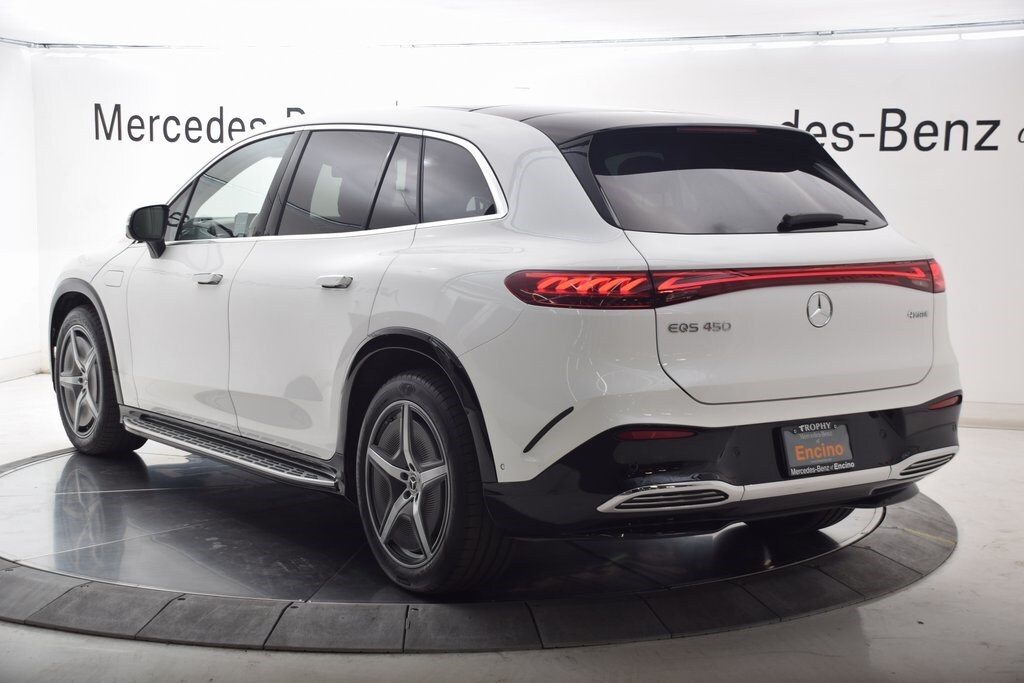 2023 Mercedes Benz EQS SUV 450 4MATIC photo 3