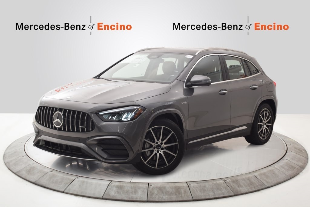 2026 Mercedes-Benz GLA AMG GLA 35's photo