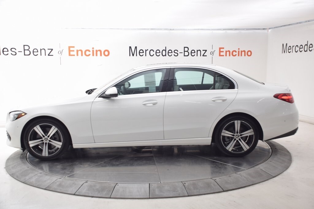 2025 Mercedes Benz C 300 4MATIC photo 3