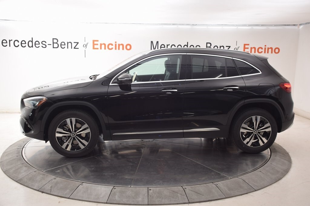 2025 Mercedes Benz GLA 250 photo 3