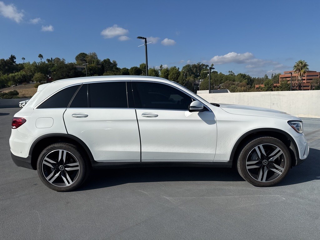 2021 Mercedes Benz GLC 300 photo 4