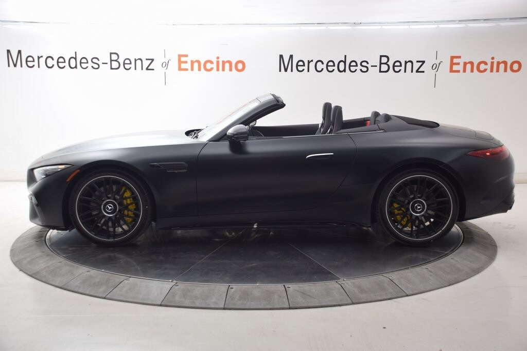 2025 Mercedes Benz SL 63 AMG photo 3