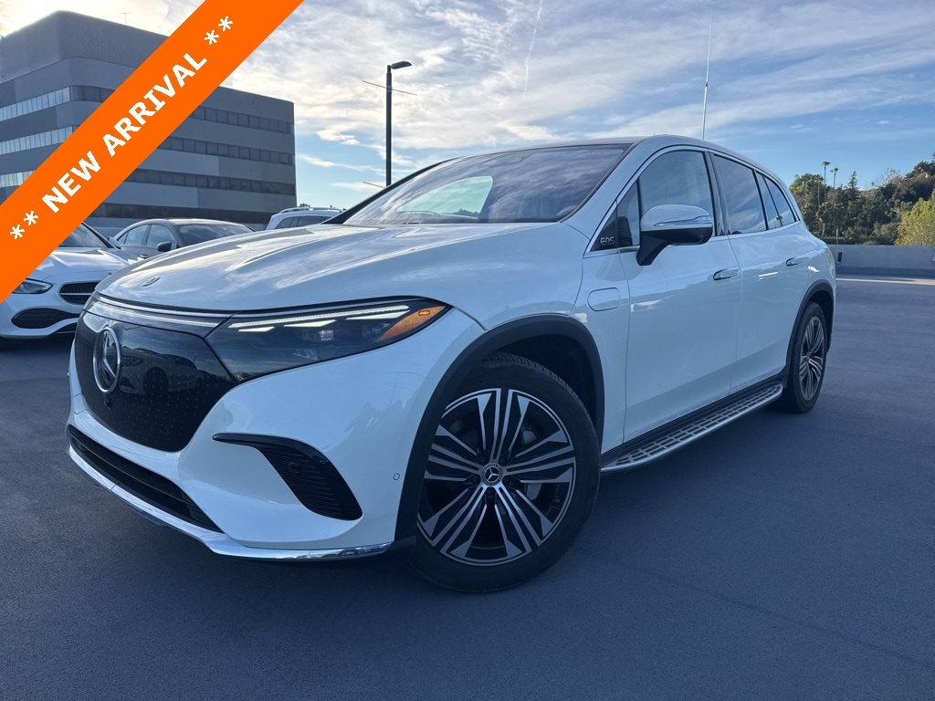 2023 Mercedes-Benz EQS SUV Base's photo