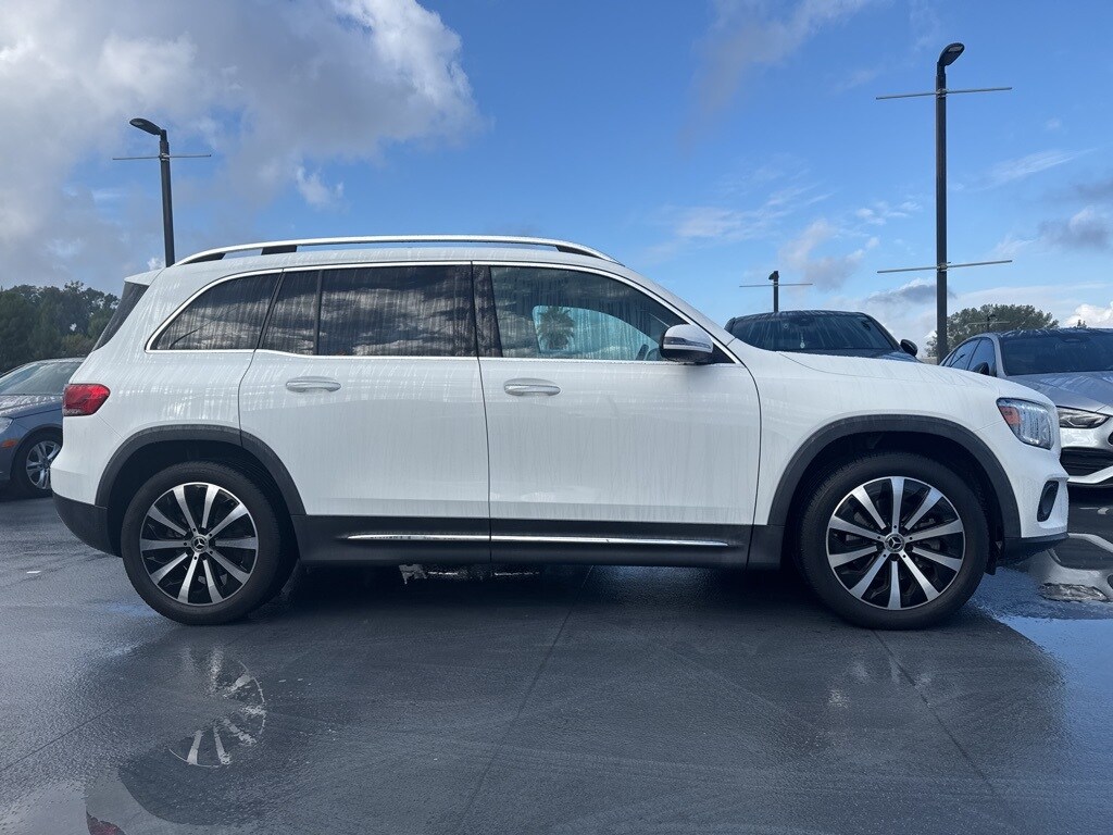 2022 Mercedes Benz GLB 250 4MATIC photo 4