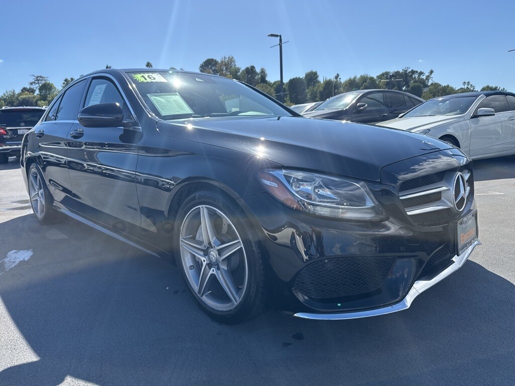 2016 Mercedes Benz C 300 photo 3