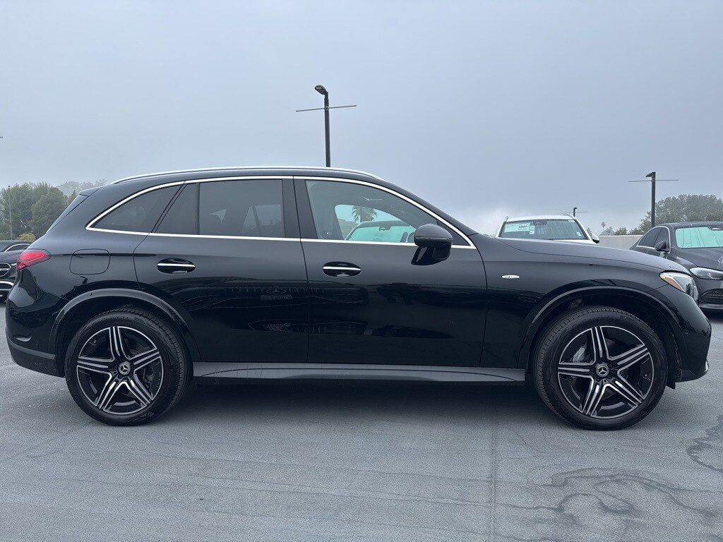 2025 Mercedes Benz GLC 350e 4MATIC photo 4