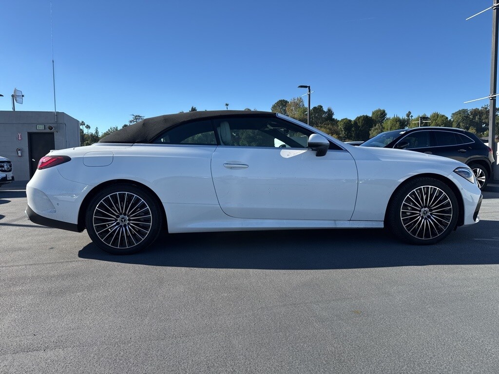 2025 Mercedes Benz CLE 450 4MATIC photo 4