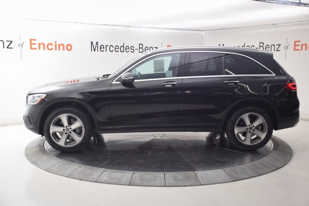 2022 Mercedes Benz GLC 300 photo 2