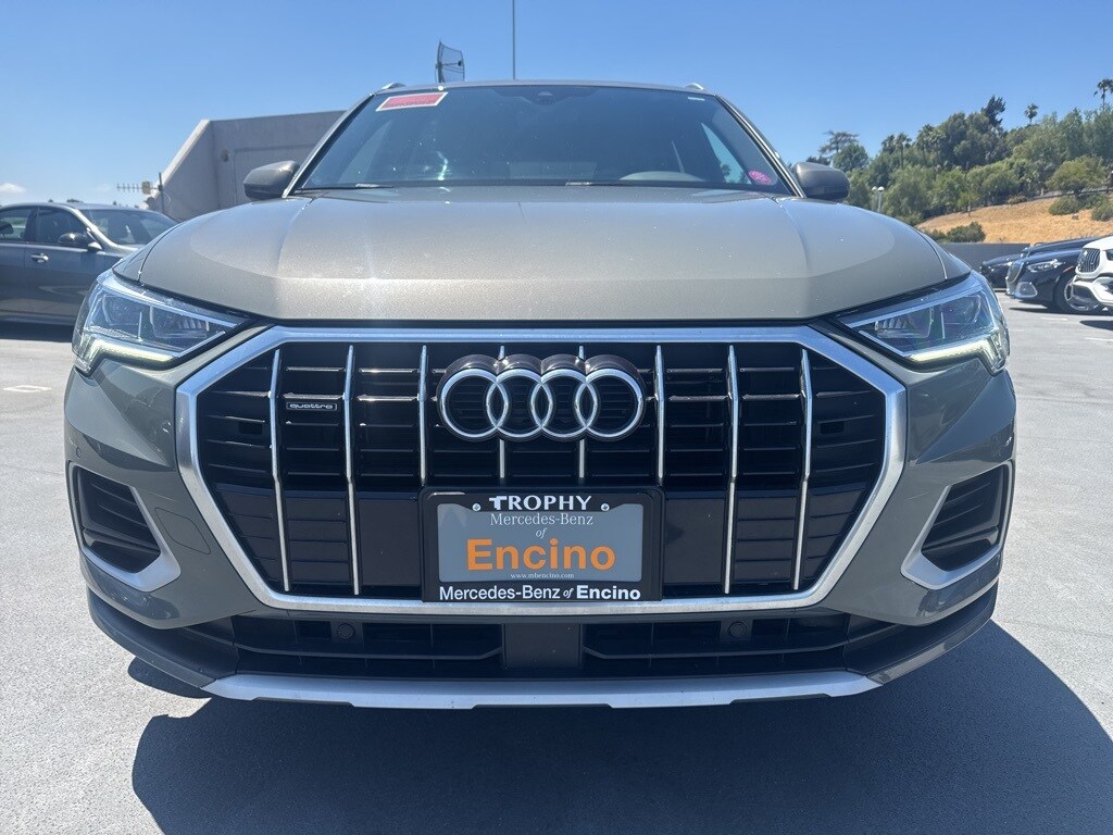2019 Audi Q3 Premium Plus photo 2