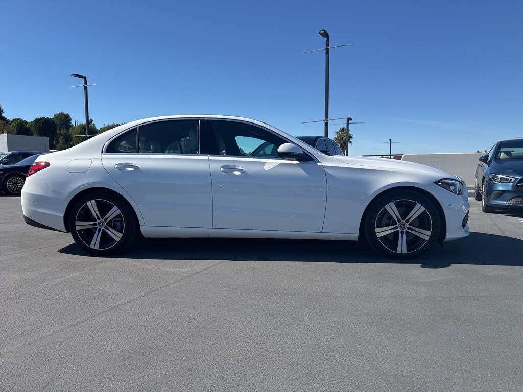 2025 Mercedes Benz C 300 4MATIC photo 4