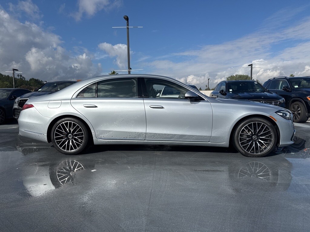 2022 Mercedes Benz S 580 4MATIC photo 4