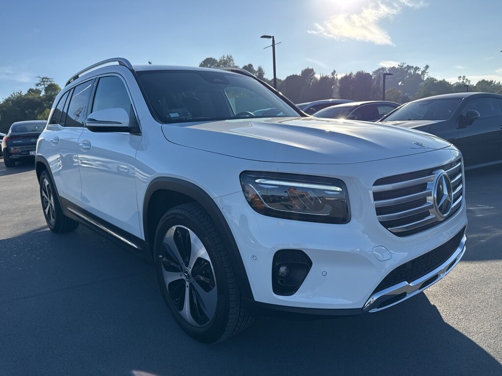 2024 Mercedes Benz GLB 250 photo 3