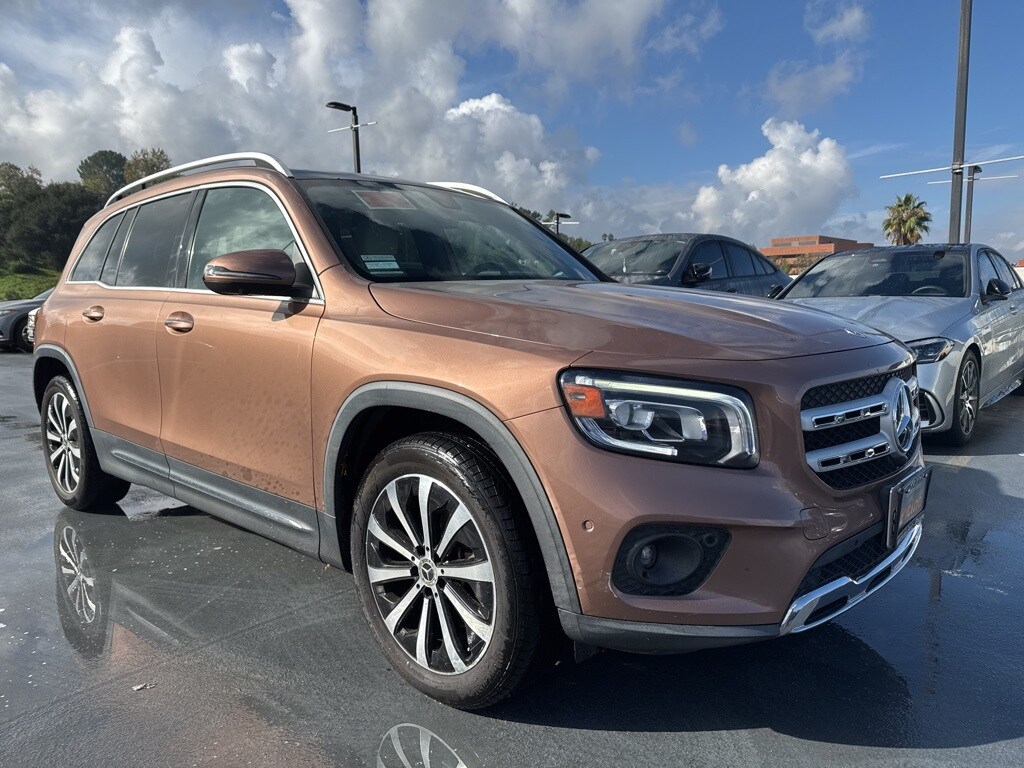 2021 Mercedes Benz GLB 250 photo 2