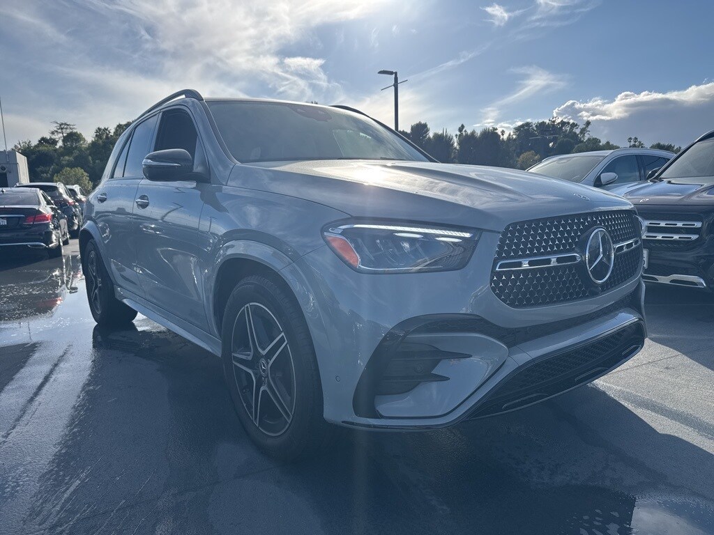 2026 Mercedes Benz GLE 450 4MATIC photo 3