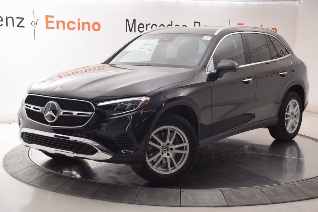 2026 Mercedes Benz GLC 300 photo 2