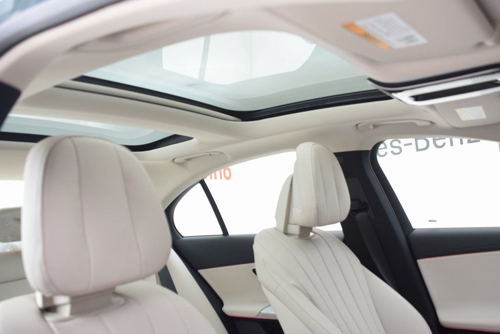 2026 Mercedes-Benz E-Class E350 - Photo 17