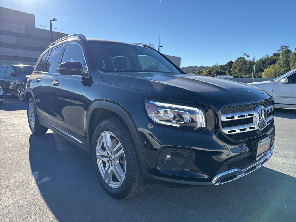 2022 Mercedes Benz GLB 250 photo 3