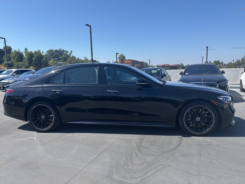 2025 Mercedes Benz S 580 4MATIC photo 4