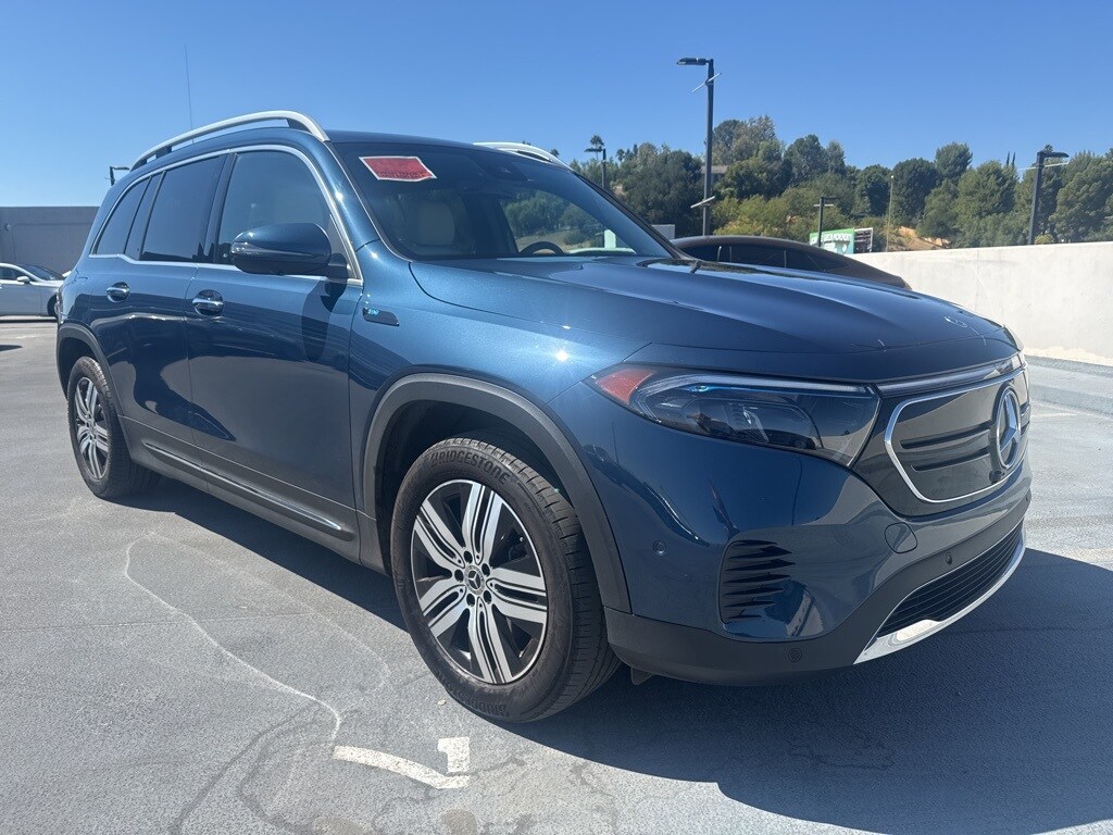 2023 Mercedes Benz EQB 250+ photo 3