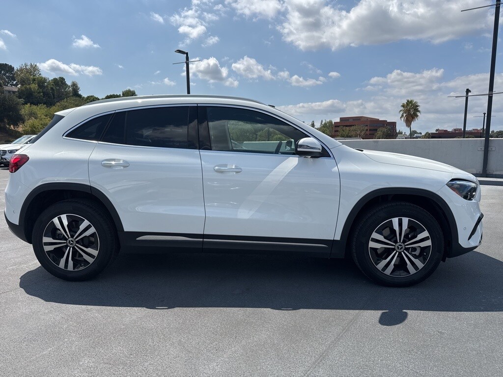 2025 Mercedes Benz GLA 250 photo 4