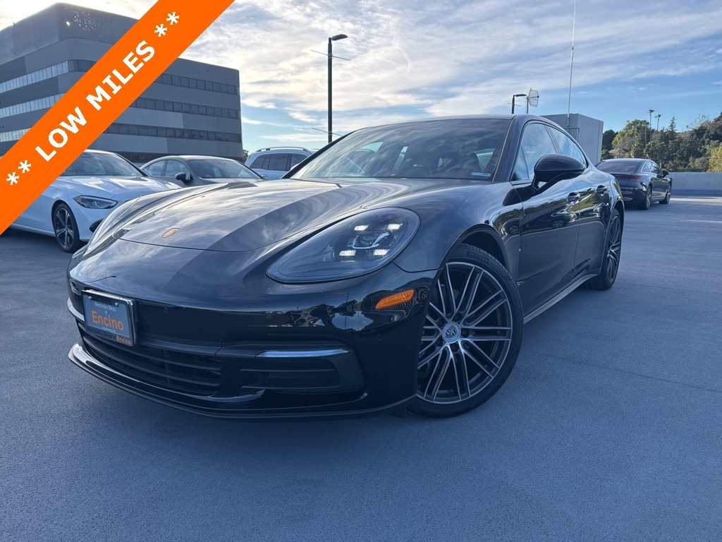 2018 Porsche Panamera Base