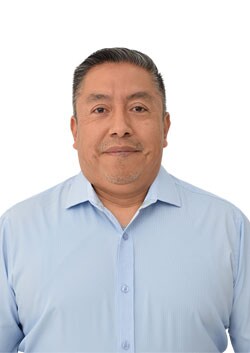Staff member Eddie Aquino from ID_c8ed3d467830
