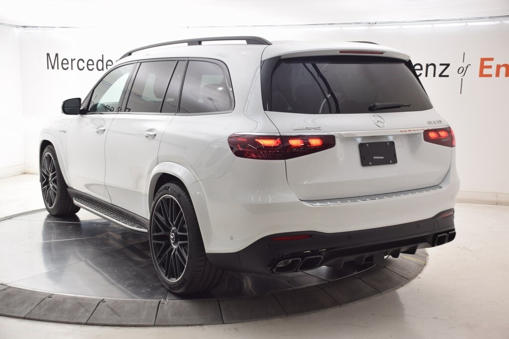 2025 Mercedes Benz GLS 63 AMG photo 4
