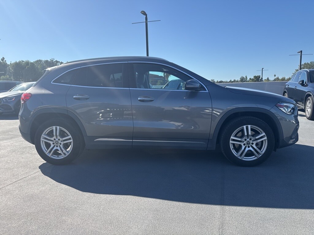 2023 Mercedes Benz GLA 250 photo 2