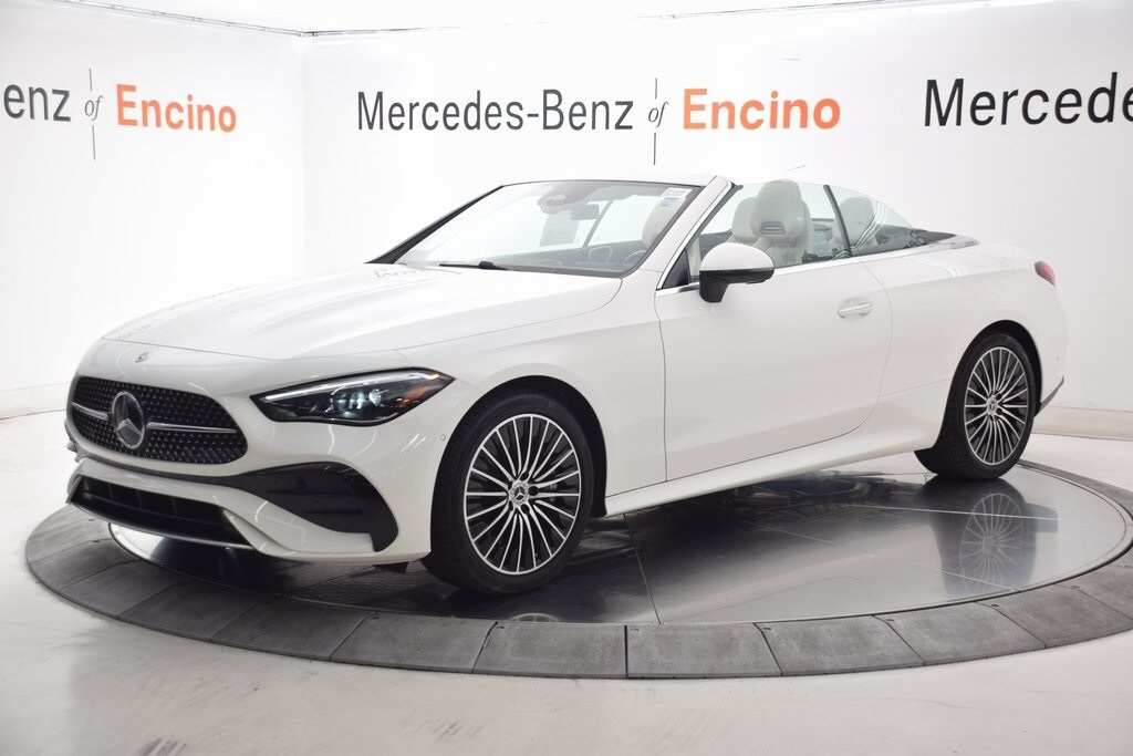 2025 Mercedes Benz CLE 450 4MATIC photo 3