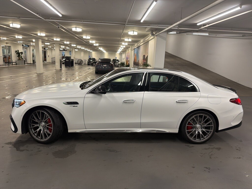 2025 Mercedes Benz E AMG 53 photo 2