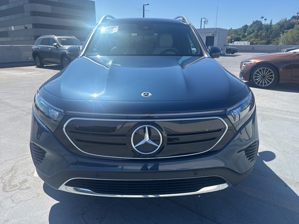2023 Mercedes Benz EQB 250+ photo 2
