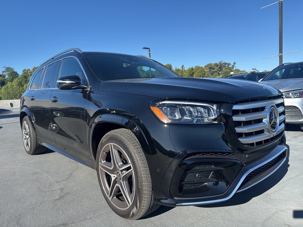 2024 Mercedes Benz GLS 450 photo 3