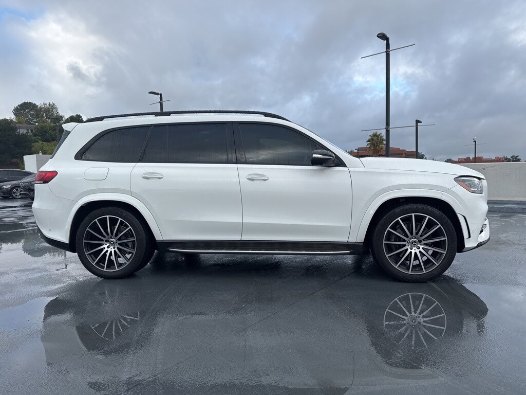 2022 Mercedes Benz GLS 450 4MATIC photo 4